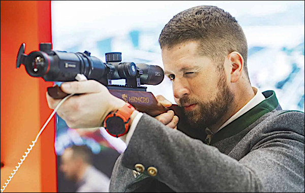 IWA outdoor classics nuremberg germany shot show